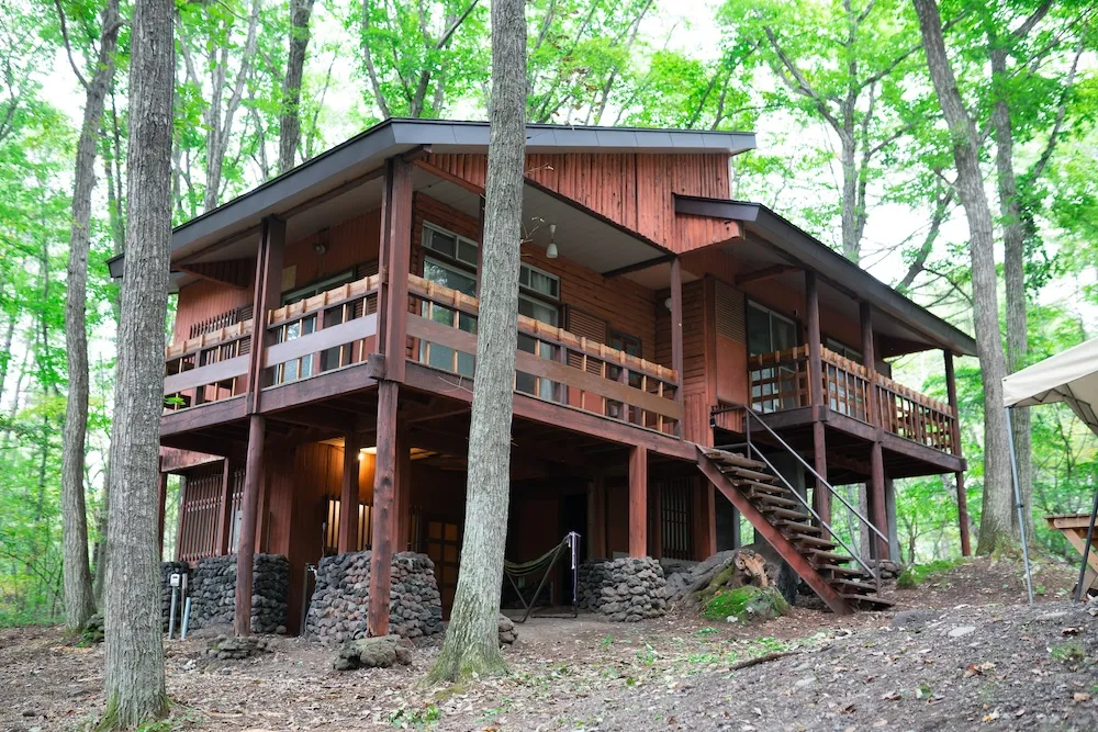 「ガチンコBBQロッジ北軽井沢」の外観