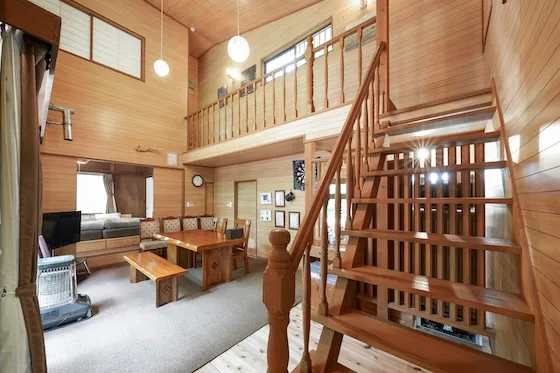 「アウトドアアドベンチャー北軽井沢」のリビング
