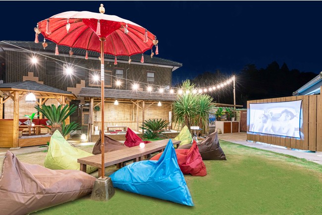 太陽と星が輝く宿 季楽～KIRA～の夜のアウトドアスペース